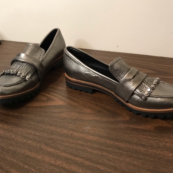 Bernardo Silver Fringe Loafer Flats Leather - Picture 11 of 14